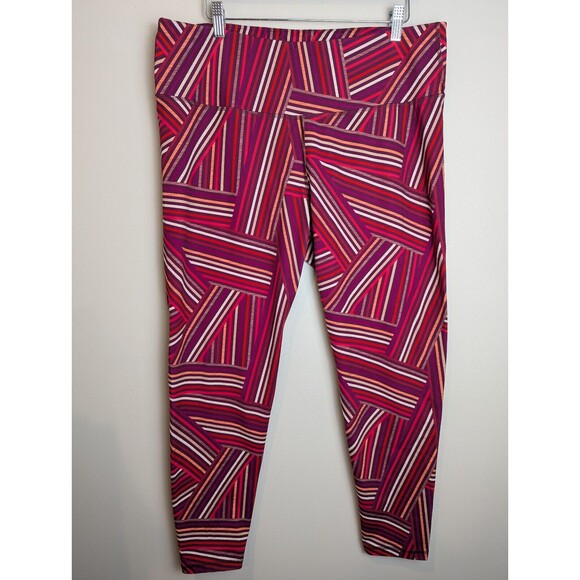 Old Navy Women's Active Leggings Go Dry Size XXL Pink Geometric Stripe Stretch - Picture 1 of 7